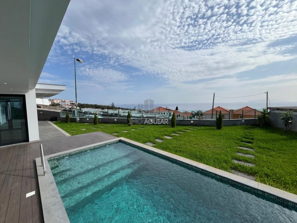 Moradia T3 para Venda em Agua de Pena Foto 2