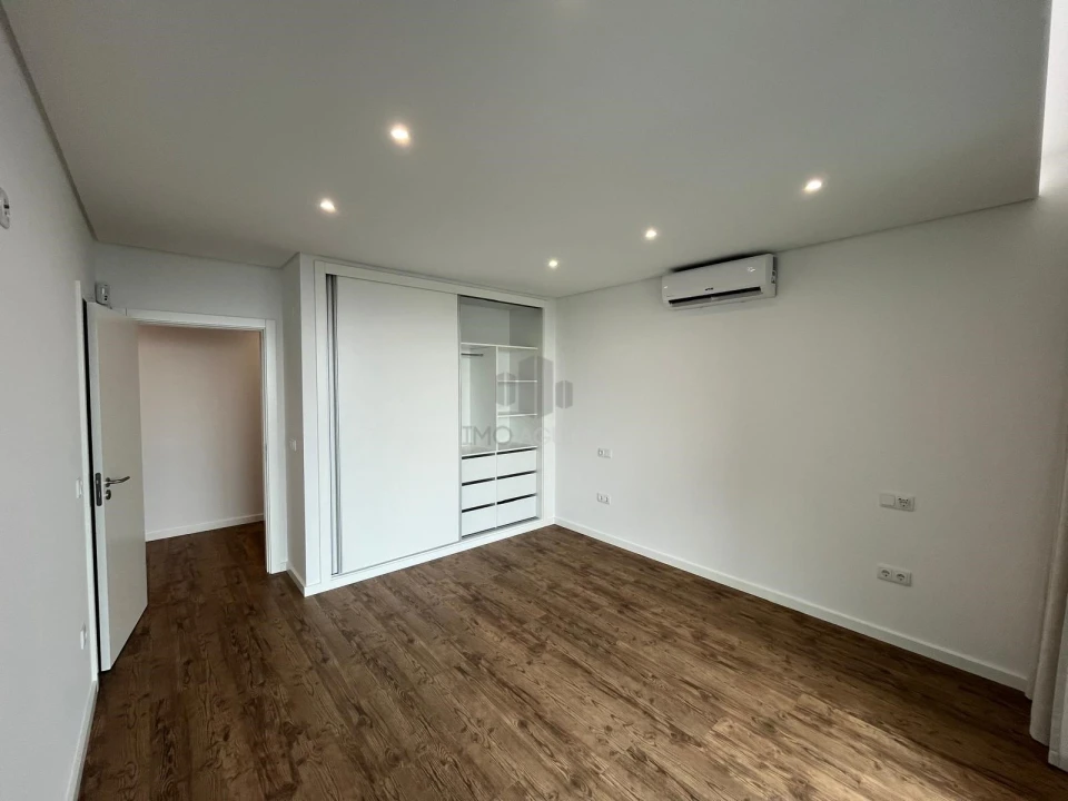 Moradia T3 para Venda em Agua de Pena Foto 17