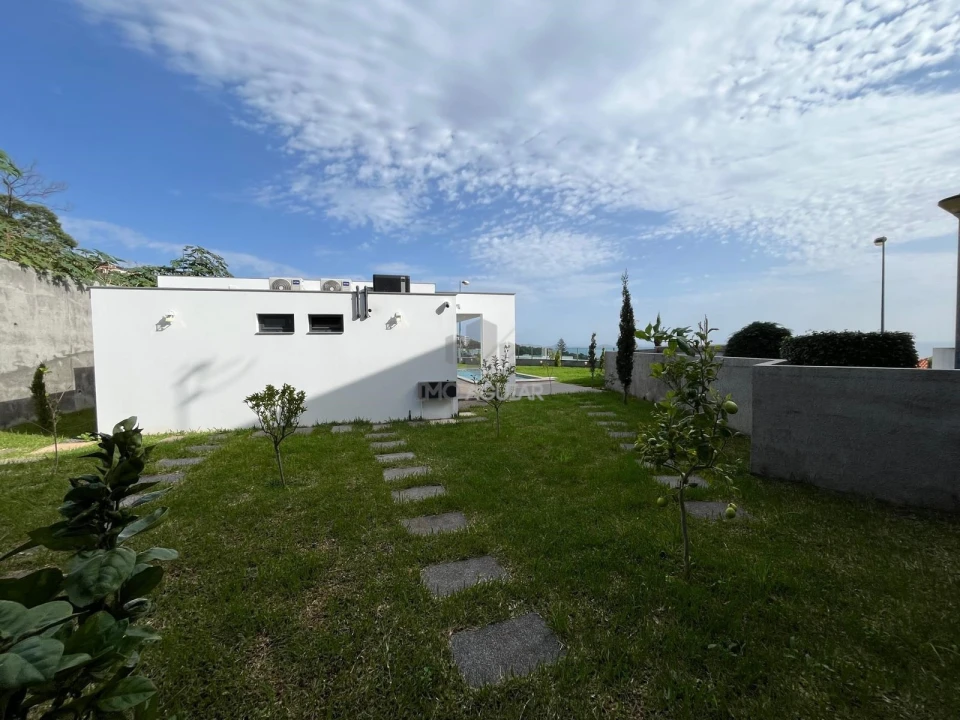 Moradia T3 para Venda em Agua de Pena Foto 4