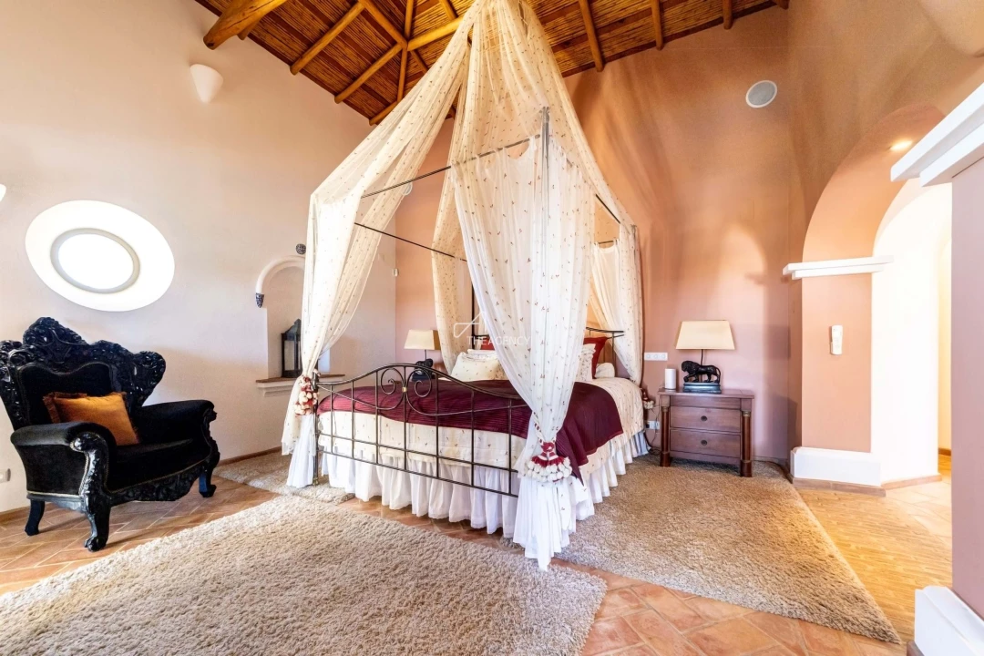 Moradia T4 para Venda em Lagos (São Sebastião e Santa Maria) Foto 32