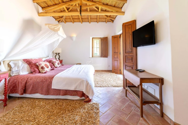 Moradia T4 para Venda em Lagos (São Sebastião e Santa Maria) Foto 47