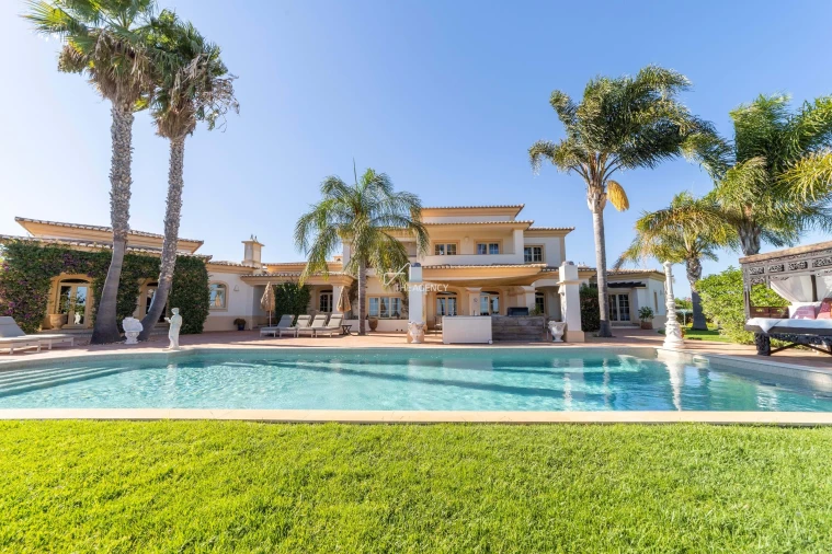 Moradia T4 para Venda em Lagos (São Sebastião e Santa Maria) Foto 23