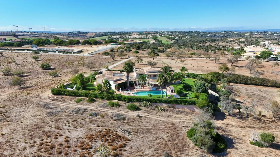 Moradia T4 para Venda em Lagos (São Sebastião e Santa Maria) Foto 60