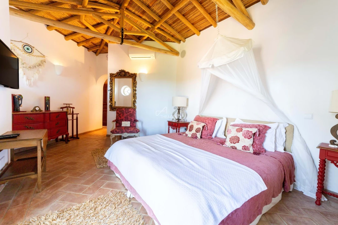 Moradia T4 para Venda em Lagos (São Sebastião e Santa Maria) Foto 46