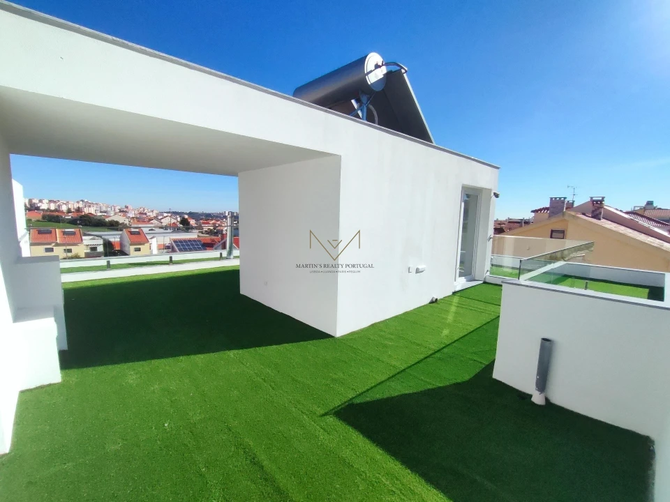 Moradia T4 para Venda em Odivelas Foto 17