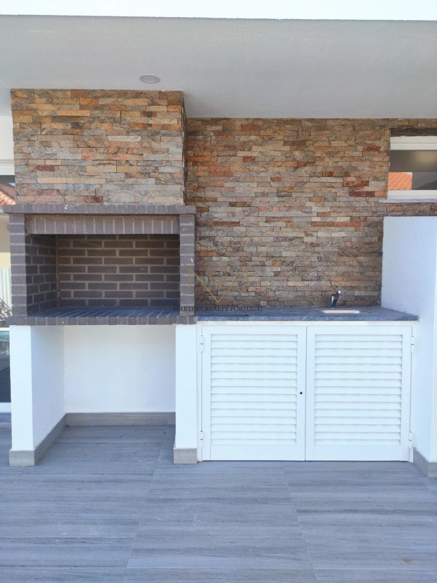 Moradia T4 para Venda em Odivelas Foto 22