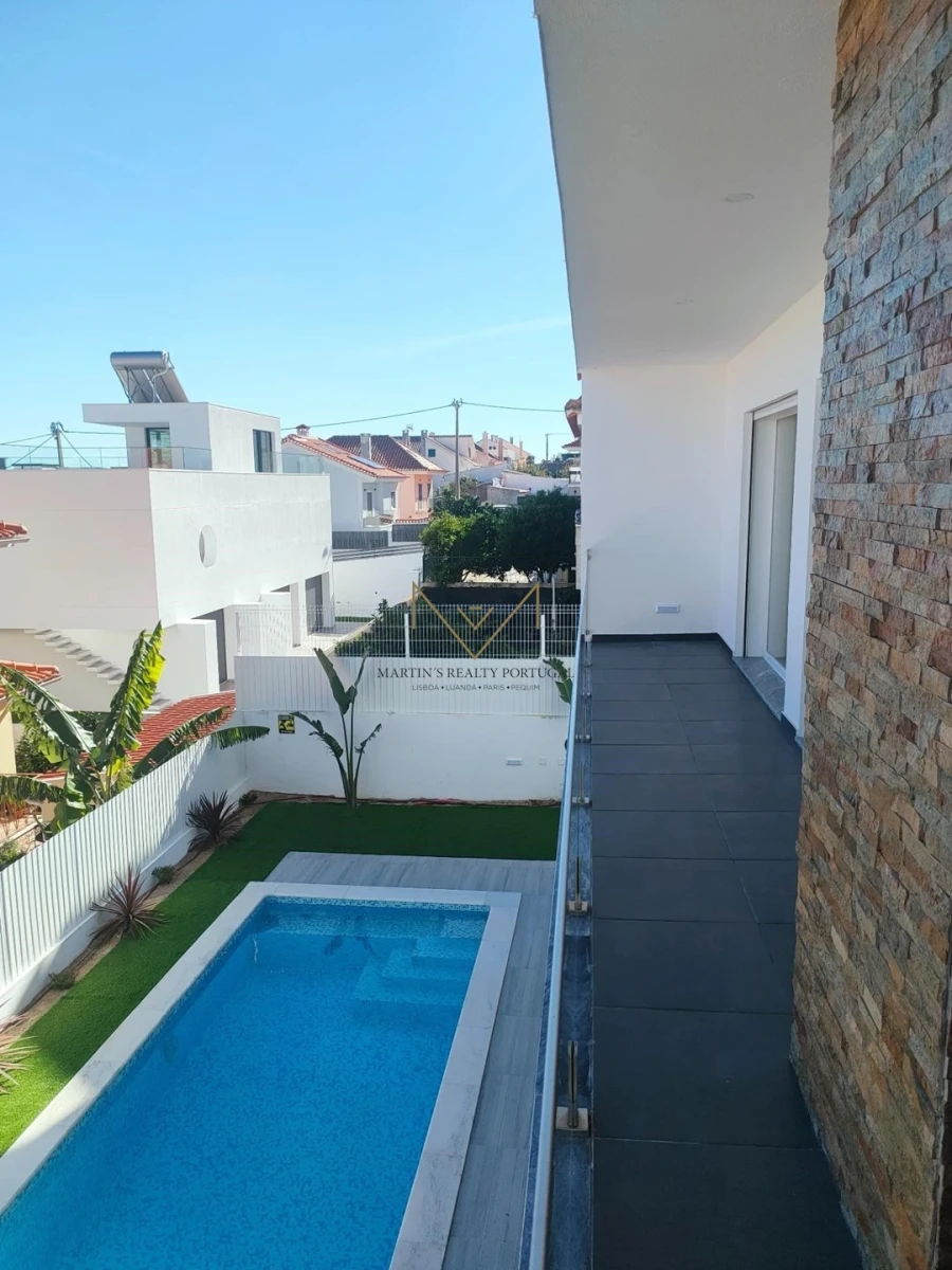 Moradia T4 para Venda em Odivelas Foto 8