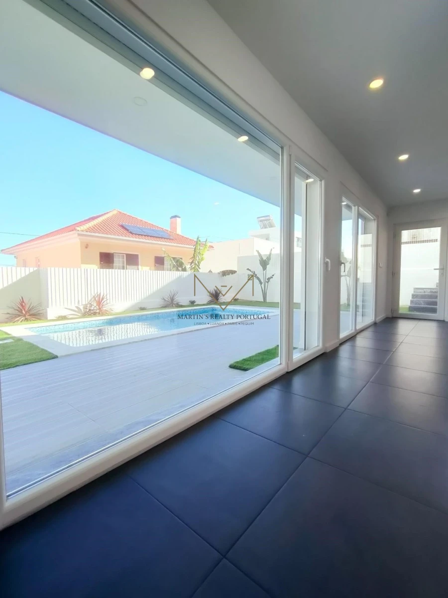 Moradia T4 para Venda em Odivelas Foto 21