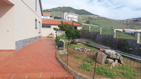Moradia T3 para Venda em Porto Santo