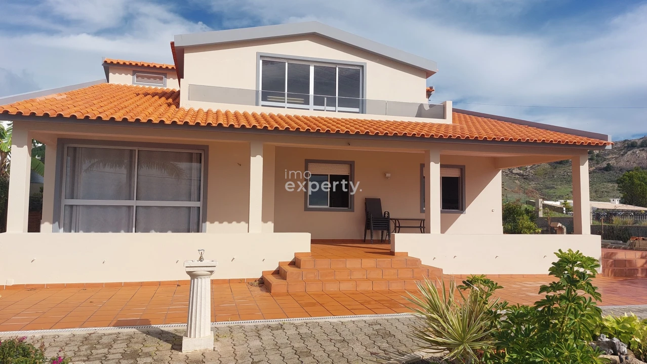 Moradia T3 para Venda em Porto Santo Foto 1
