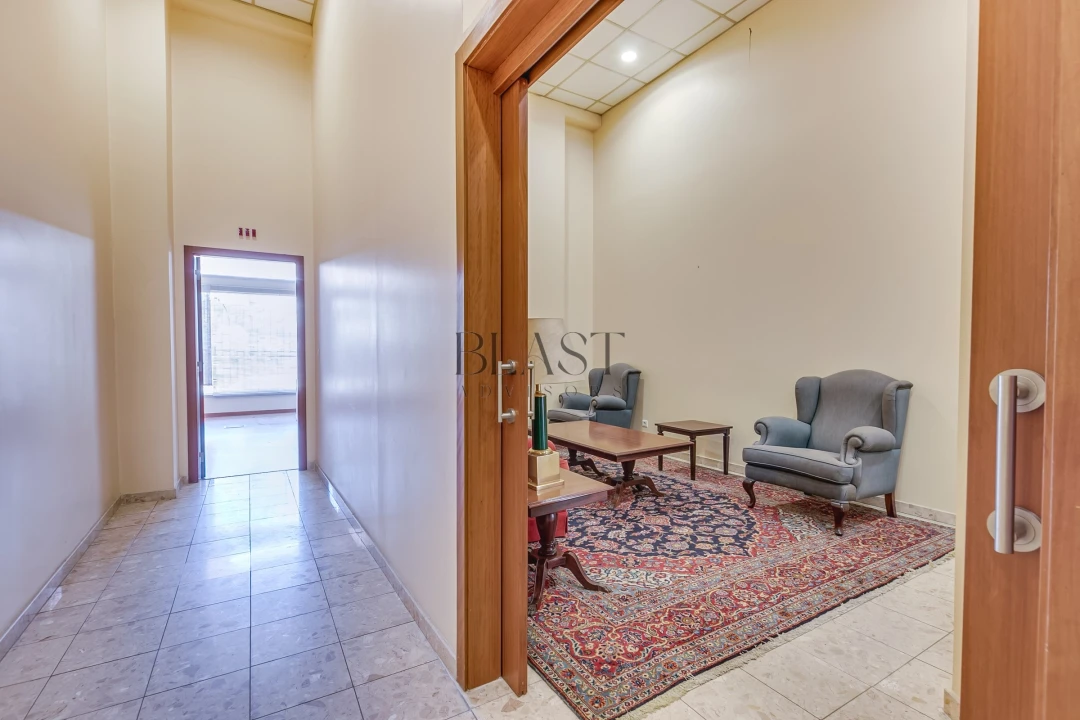 Negócio para Venda em Sacavém e Prior Velho Foto 8