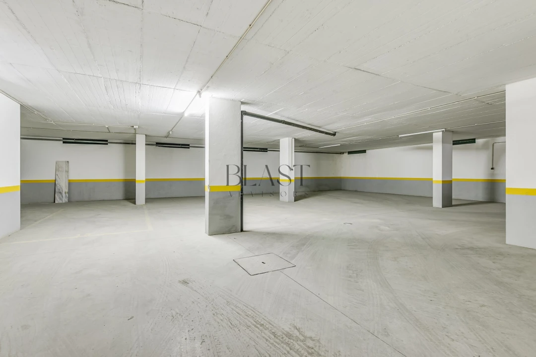 Negócio para Venda em Sacavém e Prior Velho Foto 47