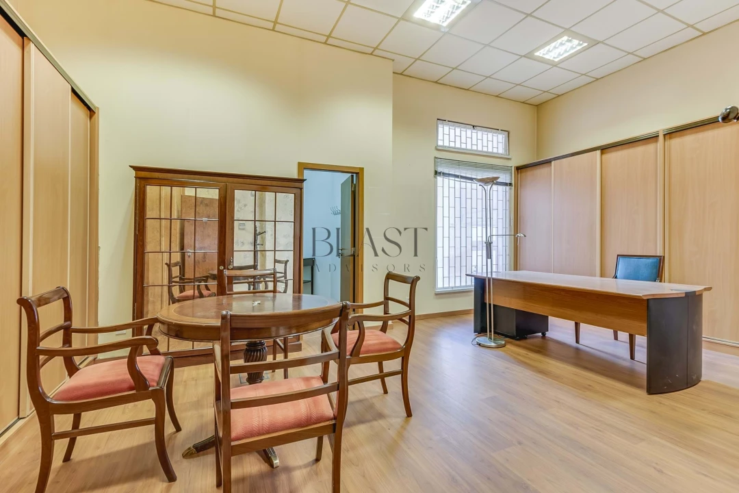 Negócio para Venda em Sacavém e Prior Velho Foto 24