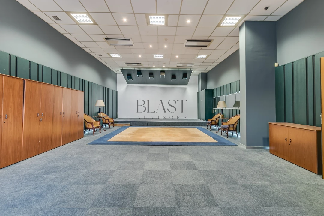 Negócio para Venda em Sacavém e Prior Velho Foto 1