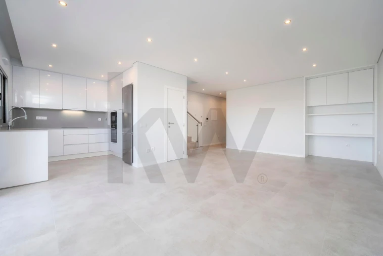 Apartamento T3 para Venda em Faro (Sé e São Pedro) Foto 3