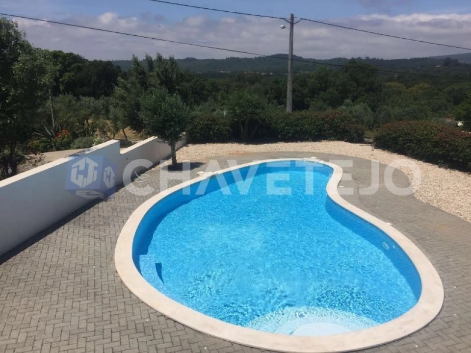 Moradia T6 para Venda em Pussos São Pedro Foto 3