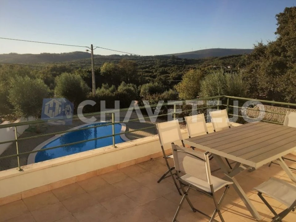 Moradia T6 para Venda em Pussos São Pedro Foto 4