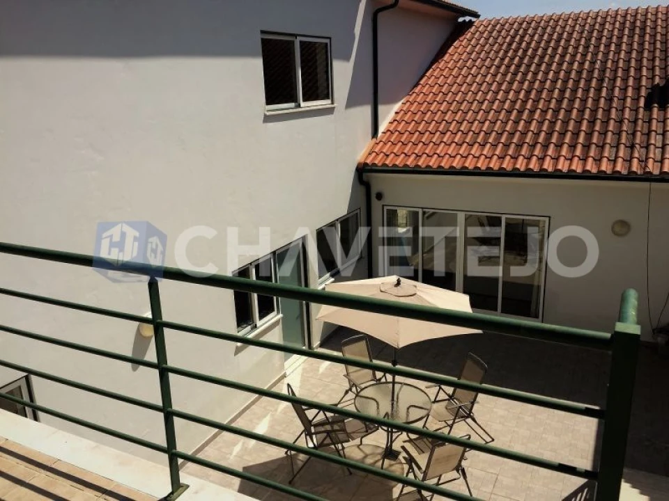 Moradia T6 para Venda em Pussos São Pedro Foto 7