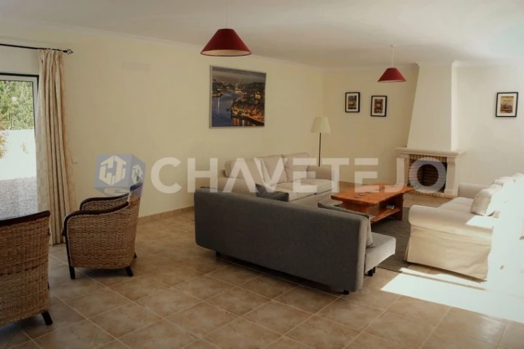 Moradia T6 para Venda em Pussos São Pedro Foto 16