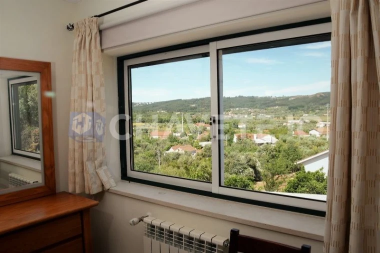 Moradia T6 para Venda em Pussos São Pedro Foto 22