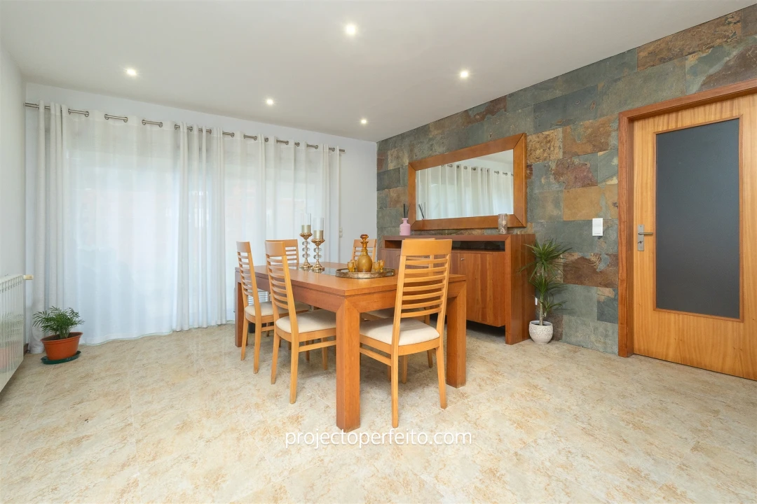 Moradia T3 para Venda em Sanguedo Foto 2