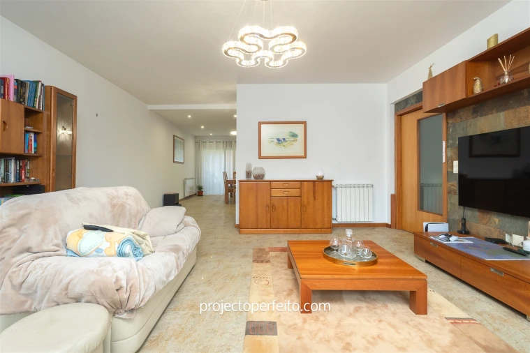 Moradia T3 para Venda em Sanguedo