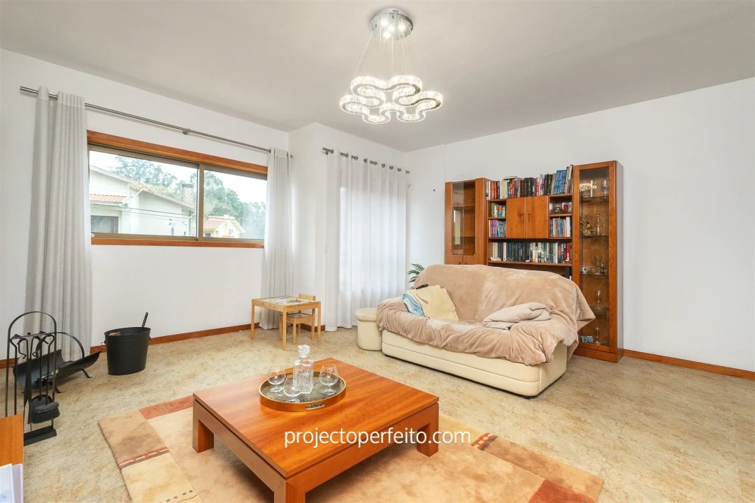 Moradia T3 para Venda em Sanguedo Foto 3