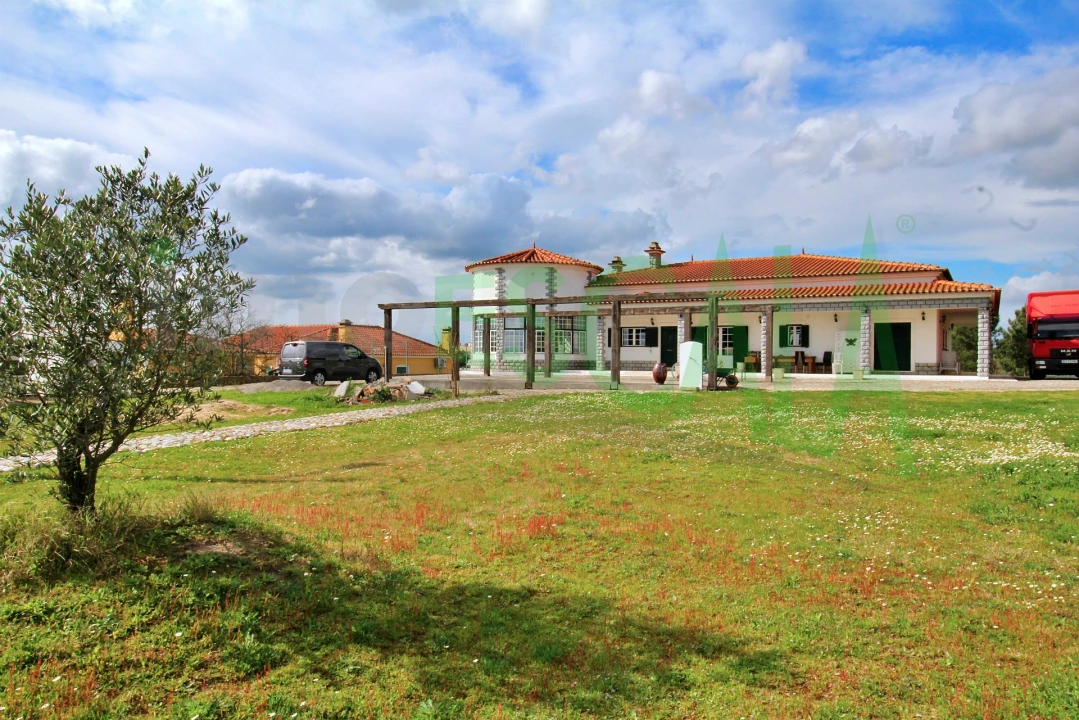 Moradia T4 para Venda em Benavente Foto 65