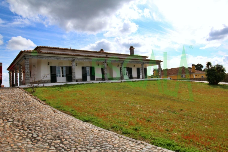 Moradia T4 para Venda em Benavente Foto 55