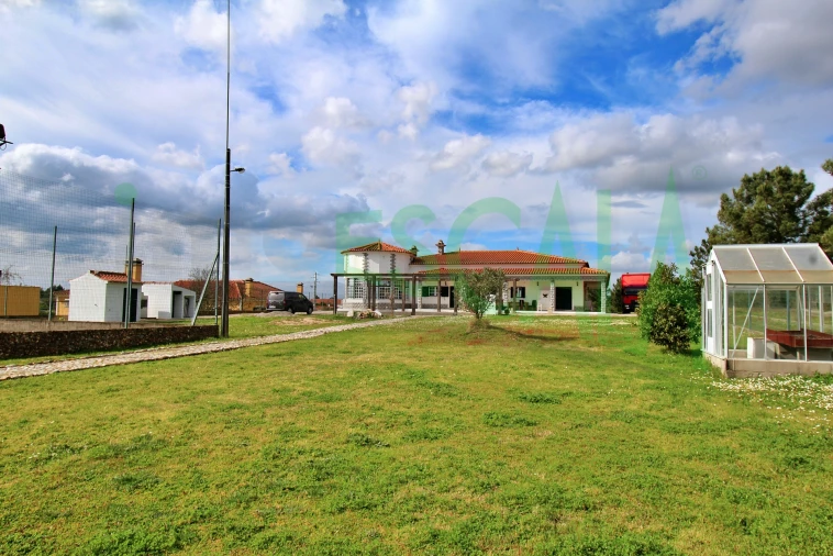 Moradia T4 para Venda em Benavente Foto 63