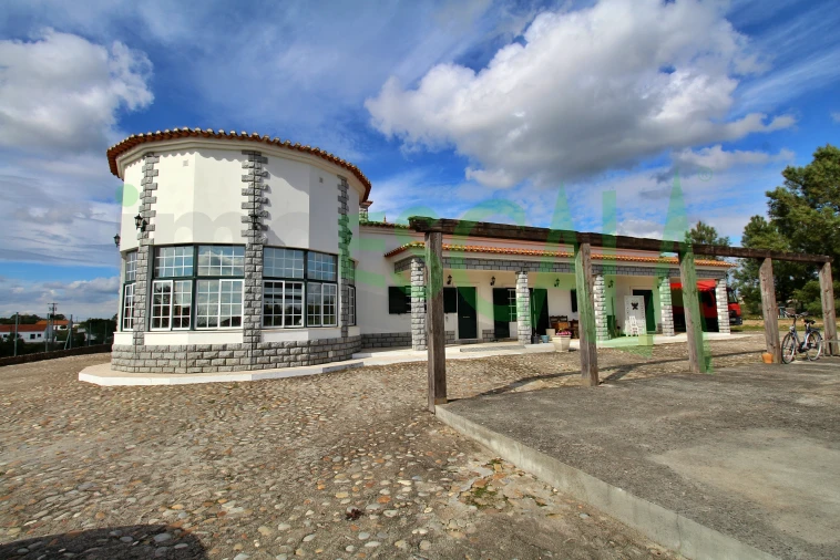 Moradia T4 para Venda em Benavente Foto 32