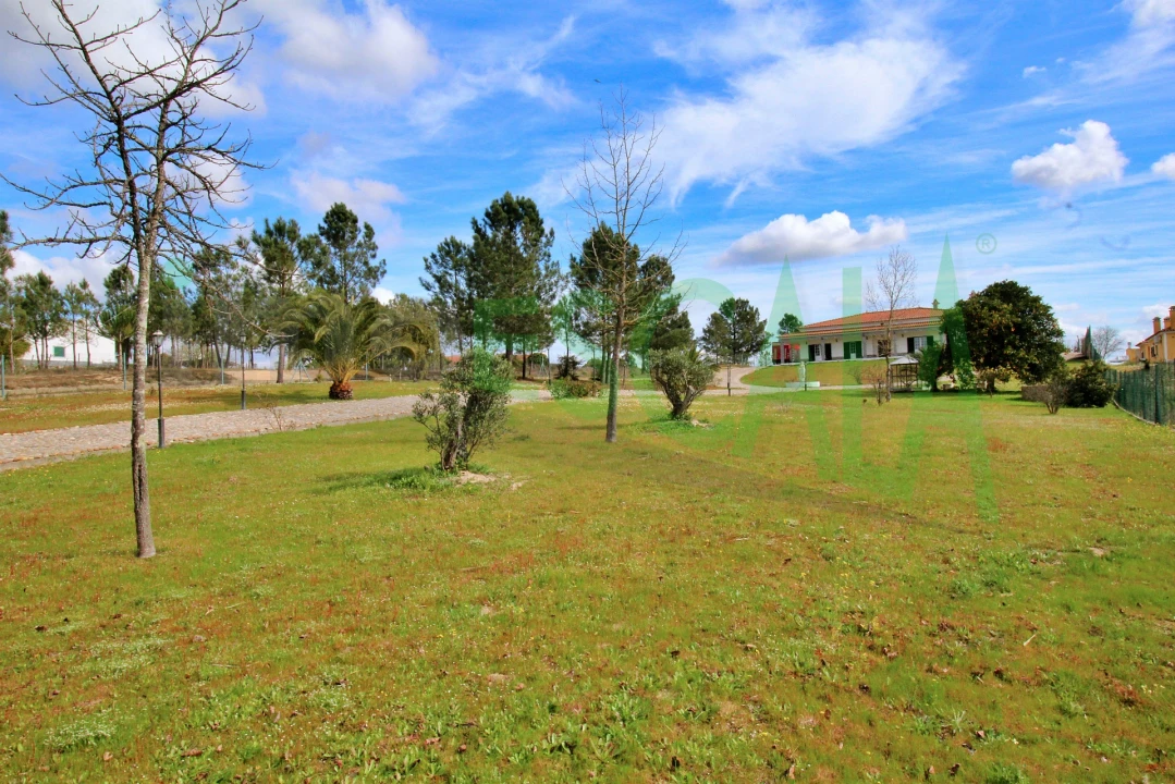 Moradia T4 para Venda em Benavente Foto 52