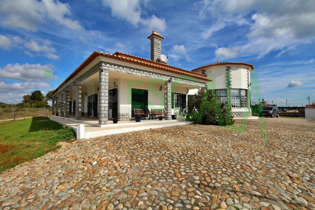 Moradia T4 para Venda em Benavente Foto 31