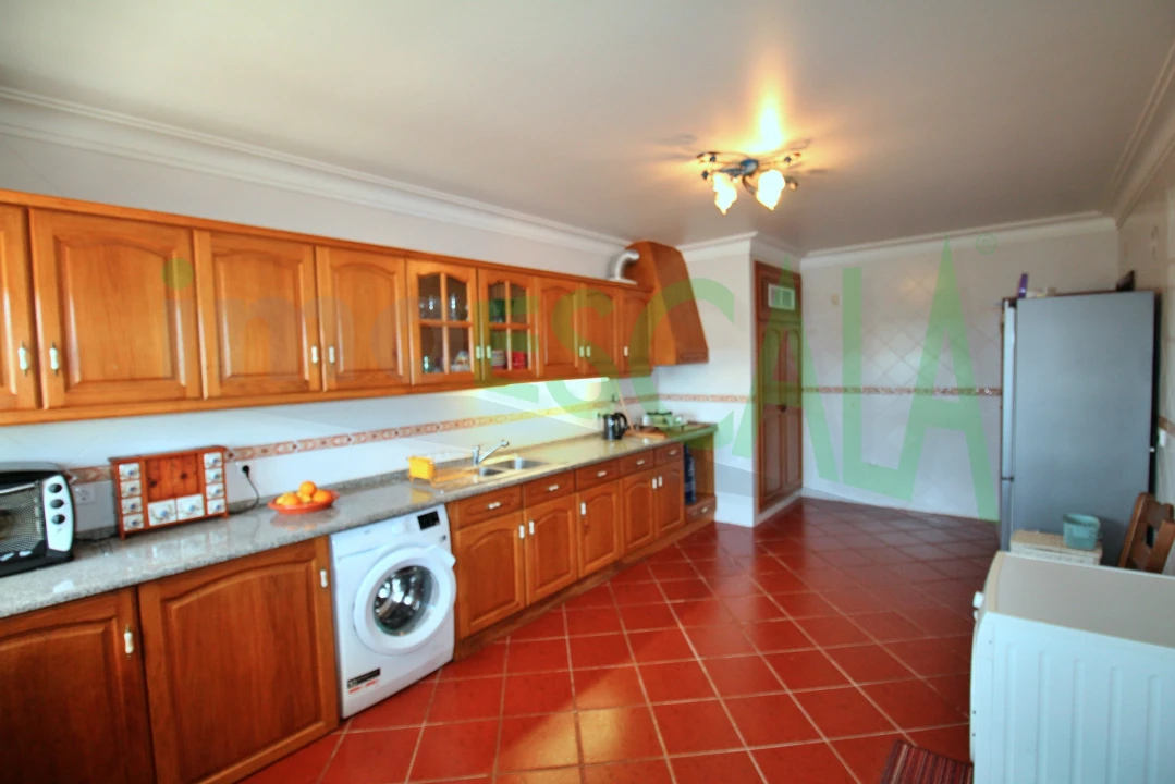 Moradia T4 para Venda em Benavente Foto 11