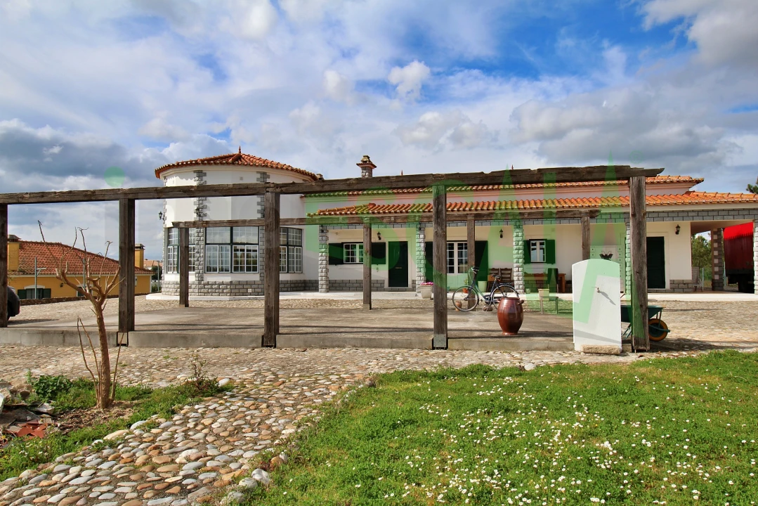 Moradia T4 para Venda em Benavente Foto 66