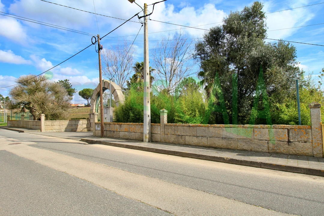 Moradia T4 para Venda em Benavente Foto 49