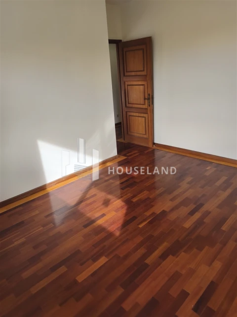 Apartamento T5 para Venda em Espinho