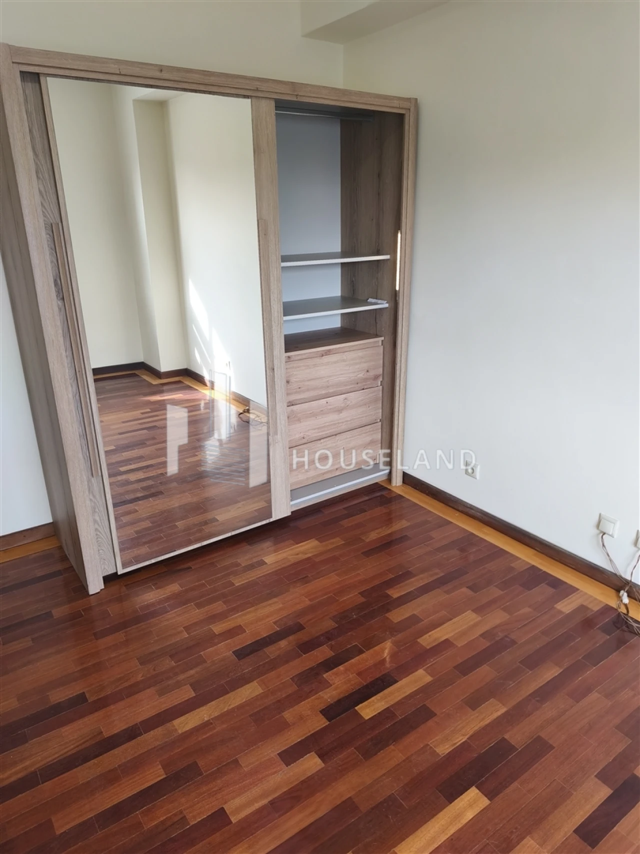 Apartamento T5 para Venda em Espinho Foto 39