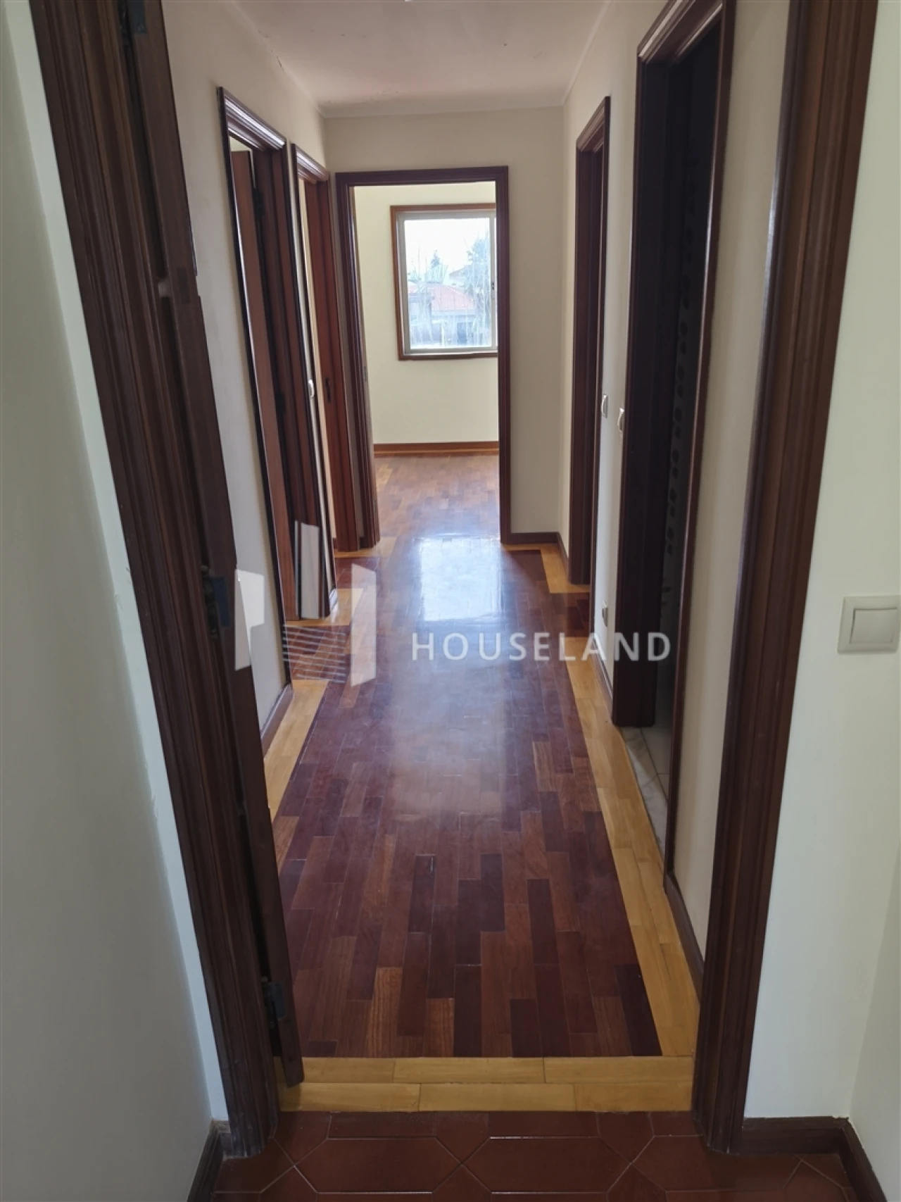 Apartamento T5 para Venda em Espinho Foto 25
