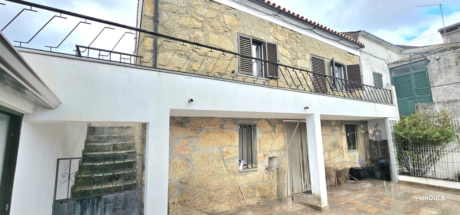 Moradia T3 para Venda em Casteleiro Foto 1