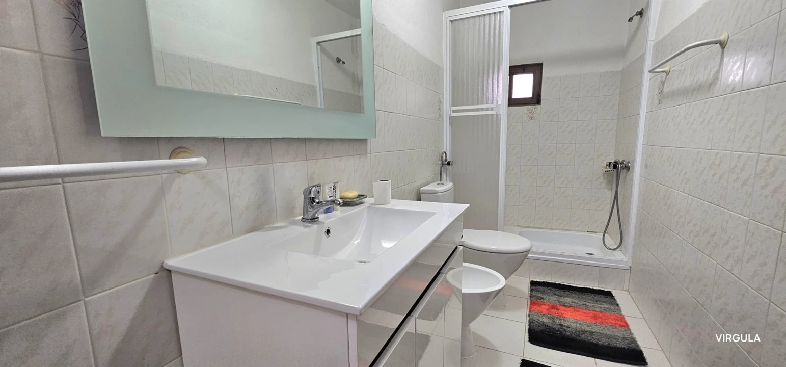 Moradia T3 para Venda em Casteleiro Foto 17