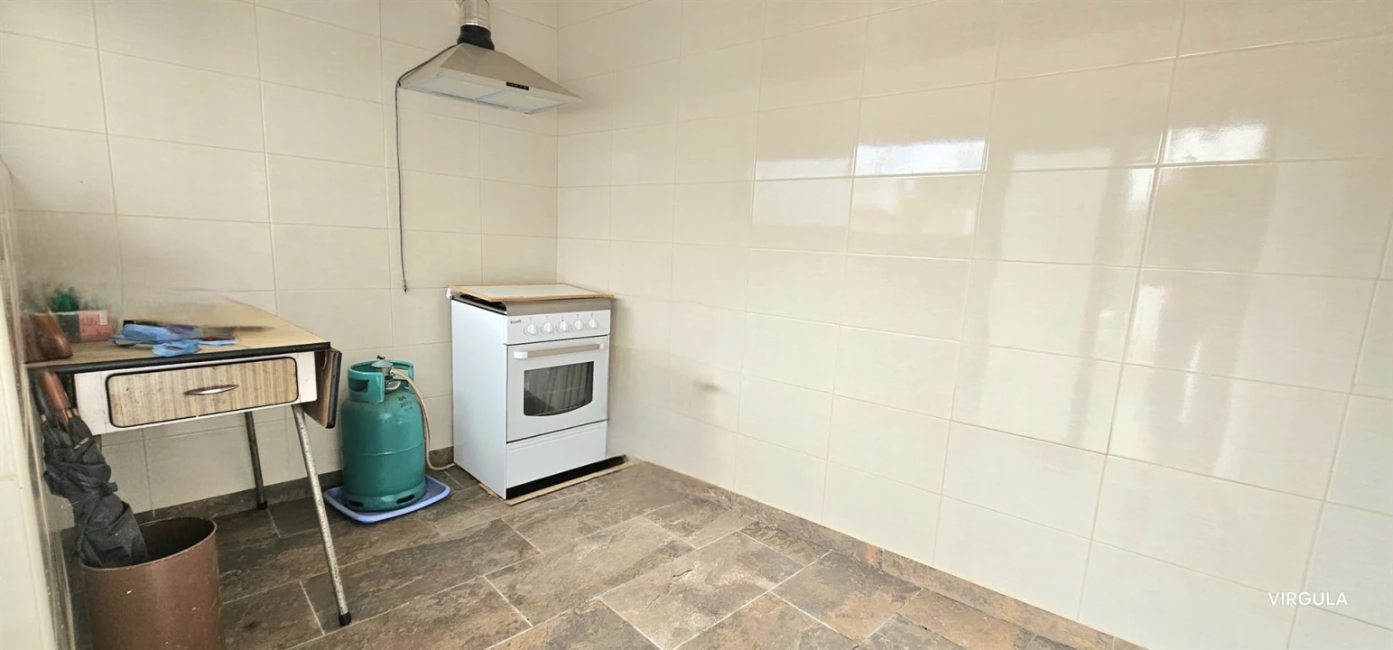 Moradia T3 para Venda em Casteleiro Foto 27