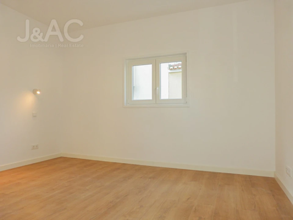 Moradia T4 para Venda em Carcavelos e Parede Foto 19