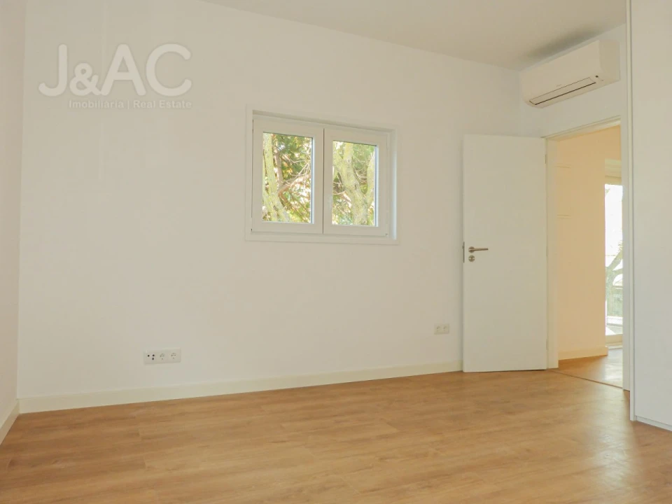 Moradia T4 para Venda em Carcavelos e Parede Foto 20