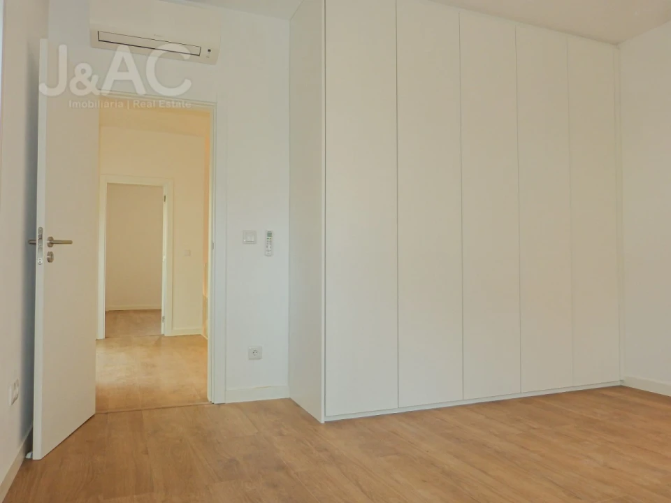 Moradia T4 para Venda em Carcavelos e Parede Foto 21