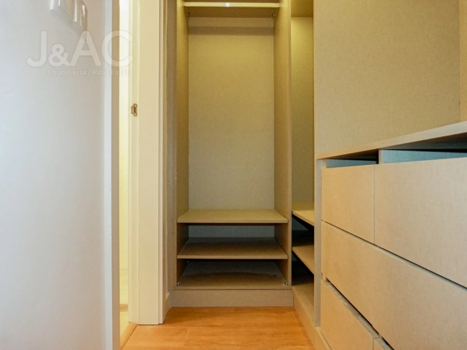 Moradia T4 para Venda em Carcavelos e Parede Foto 27