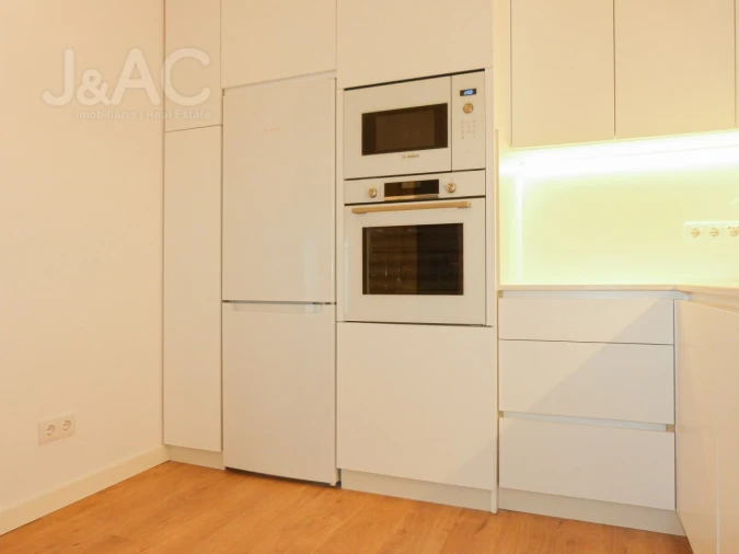 Moradia T4 para Venda em Carcavelos e Parede Foto 6