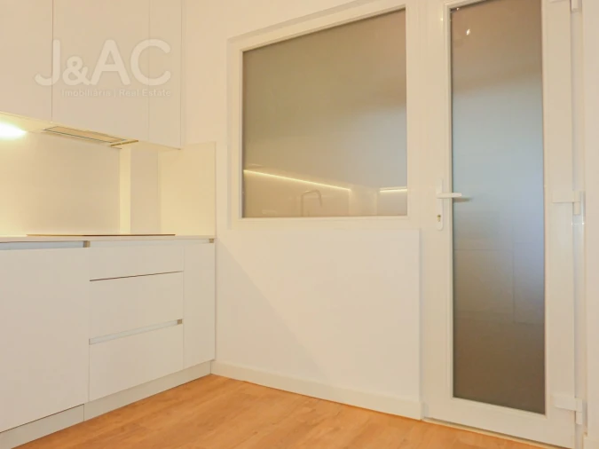 Moradia T4 para Venda em Carcavelos e Parede Foto 7