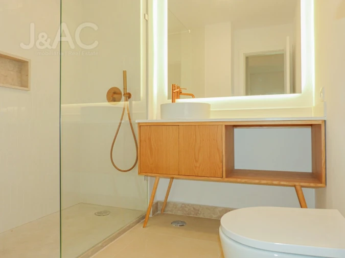 Moradia T4 para Venda em Carcavelos e Parede Foto 18