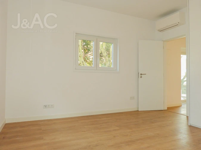 Moradia T4 para Venda em Carcavelos e Parede Foto 20